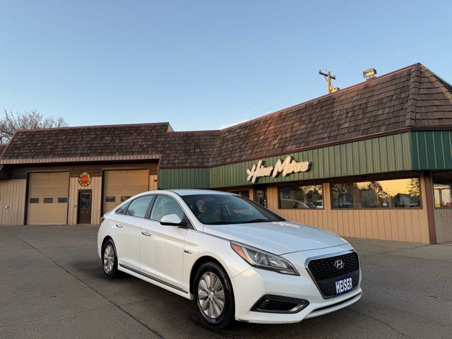 2016 Hyundai SONATA Hybrid SE | Dickinson, ND | Heiser Motors