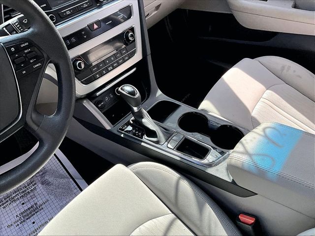 2016 Hyundai Sonata Hybrid SE