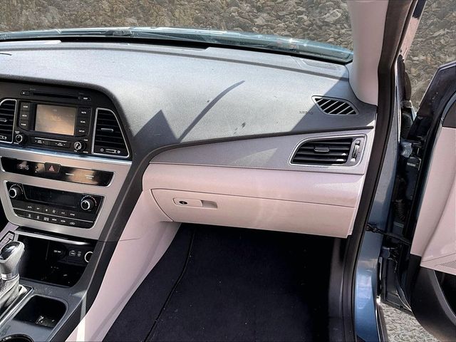 2016 Hyundai Sonata Hybrid SE