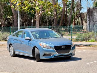 2016 Hyundai SONATA Hybrid SE | Reseda, CA | Angeles Auto Alliance in Reseda, CA 91335