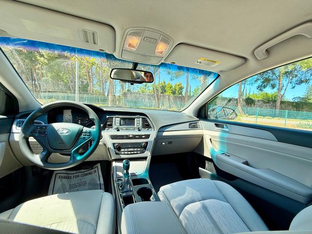 2016 Hyundai SONATA Hybrid SE | Reseda, CA | Angeles Auto Alliance