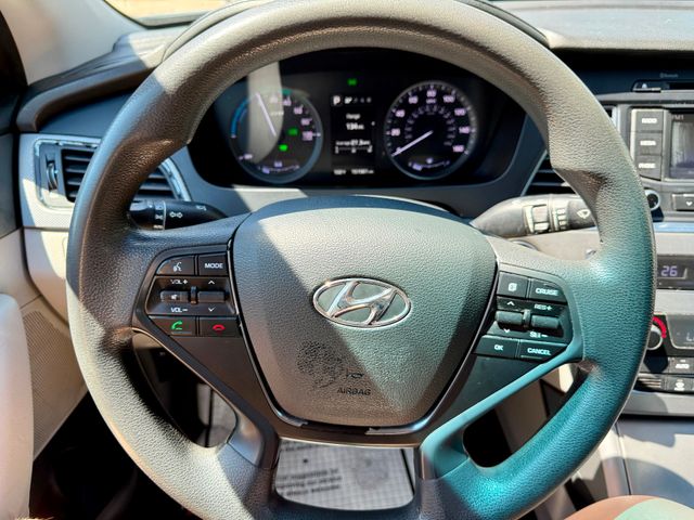 2016 Hyundai SONATA Hybrid SE | Reseda, CA | Angeles Auto Alliance 2016 Hyundai SONATA Hybrid SE | Reseda, CA | Angeles Auto Alliance