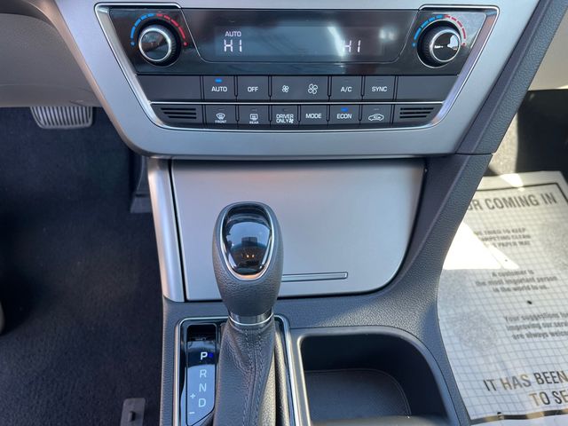 2016 Hyundai SONATA Hybrid SE | RICHMOND, VA | TK HUGHES 2016 Hyundai SONATA Hybrid SE | RICHMOND, VA | TK HUGHES