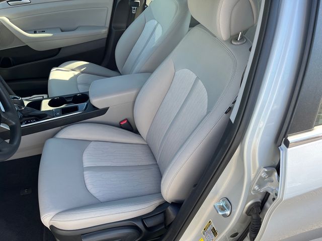 2016 Hyundai SONATA Hybrid SE | RICHMOND, VA | TK HUGHES 2016 Hyundai SONATA Hybrid SE | RICHMOND, VA | TK HUGHES