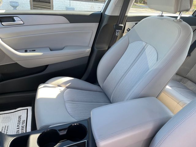 2016 Hyundai SONATA Hybrid SE | RICHMOND, VA | TK HUGHES 2016 Hyundai SONATA Hybrid SE | RICHMOND, VA | TK HUGHES