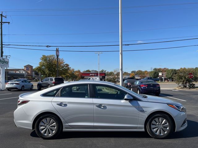2016 Hyundai SONATA Hybrid SE | RICHMOND, VA | TK HUGHES 2016 Hyundai SONATA Hybrid SE | RICHMOND, VA | TK HUGHES