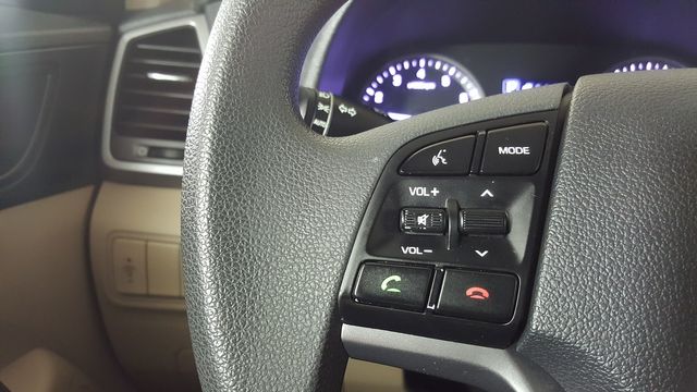 2016 Hyundai TUCSON SE | Carrollton, TX | Legend Motorcars of Carrollton