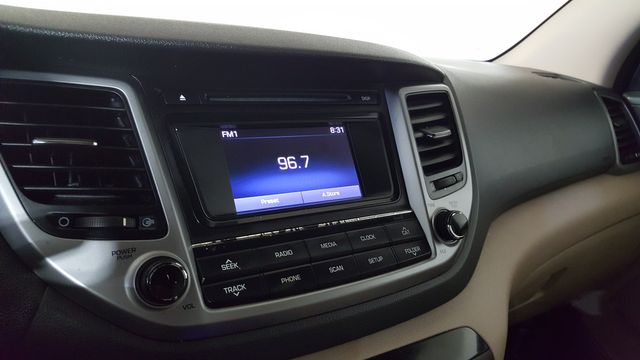 2016 Hyundai TUCSON SE | Carrollton, TX | Legend Motorcars of Carrollton