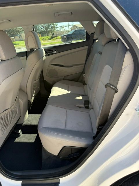 2016 Hyundai TUCSON SE