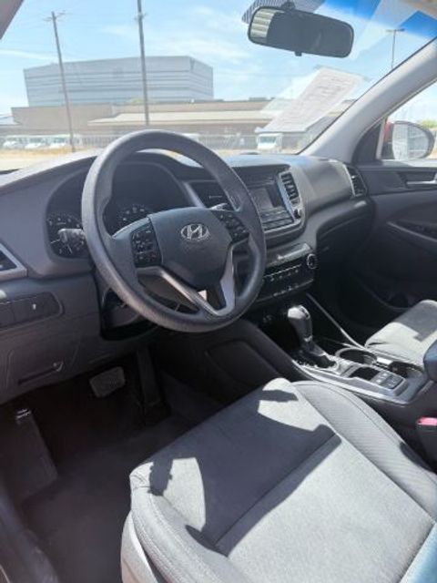 2016 Hyundai Tucson SE w/Preferred Packa | Lubbock, TX | Chaparral Motors - Lubbock 2016 Hyundai Tucson SE w/Preferred Packa | Lubbock, TX | Chaparral Motors - Lubbock