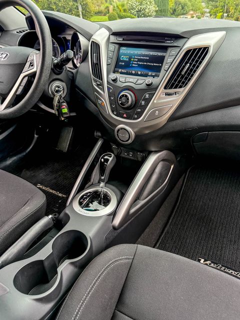2016 Hyundai VELOSTER Base | Agoura Hills, CA | SoCal Auto Group