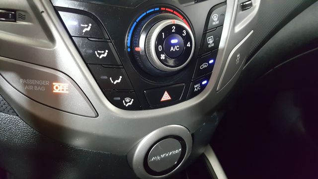 2016 Hyundai VELOSTER Base | Carrollton, TX | Legend Motorcars of Carrollton 2016 Hyundai VELOSTER Base | Carrollton, TX | Legend Motorcars of Carrollton