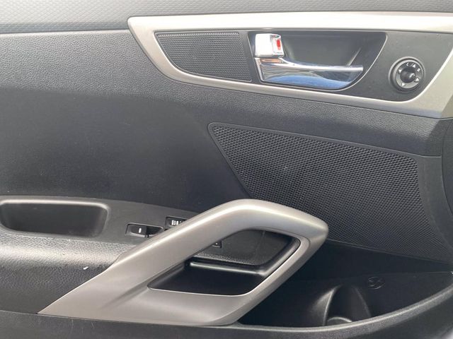 2016 Hyundai Veloster Base