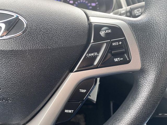 2016 Hyundai Veloster Base