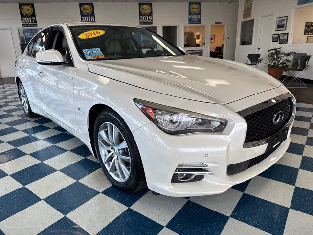 2016 Infiniti Q50 3.0t Premium | Rome, GA | Knight's Car Store in Rome, GA 30165