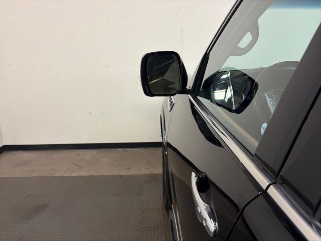 2016 INFINITI QX80 Limited