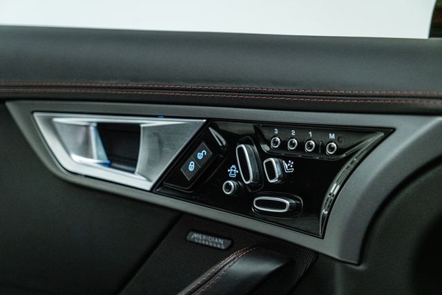 2016 Jaguar F-TYPE R Convertible 5.0L Supercharged | Carrollton, TX | Texas Hot Rides 2016 Jaguar F-TYPE R Convertible 5.0L Supercharged | Carrollton, TX | Texas Hot Rides