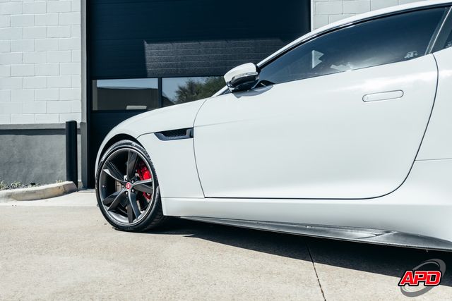 2016 Jaguar F-TYPE R