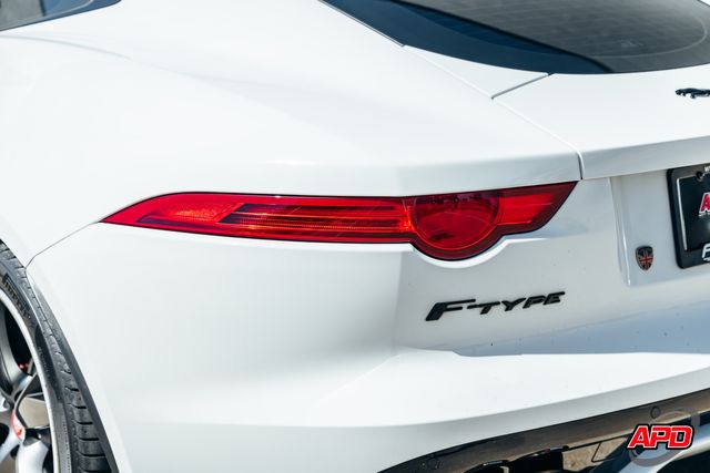 2016 Jaguar F-TYPE R