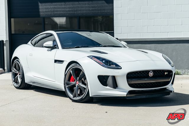 2016 Jaguar F-TYPE R