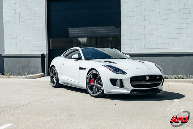 2016 Jaguar F-TYPE R