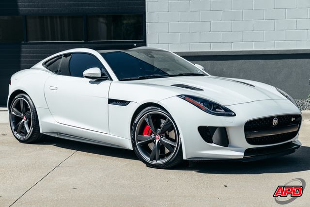 2016 Jaguar F-TYPE R 2016 Jaguar F-TYPE R