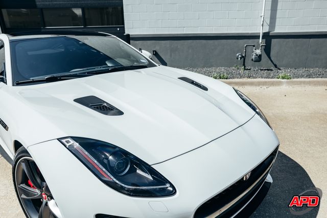 2016 Jaguar F-TYPE R