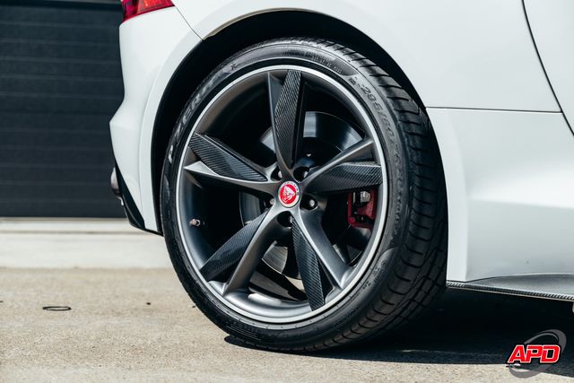 2016 Jaguar F-TYPE R