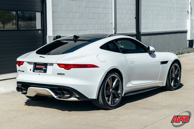2016 Jaguar F-TYPE R
