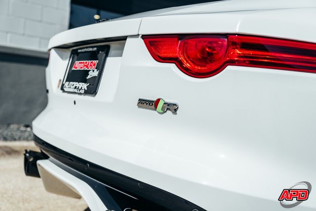 2016 Jaguar F-TYPE R 2016 Jaguar F-TYPE R