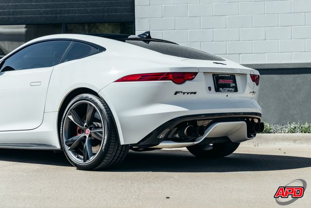 2016 Jaguar F-TYPE R