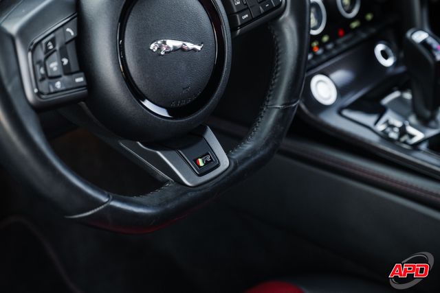 2016 Jaguar F-TYPE R