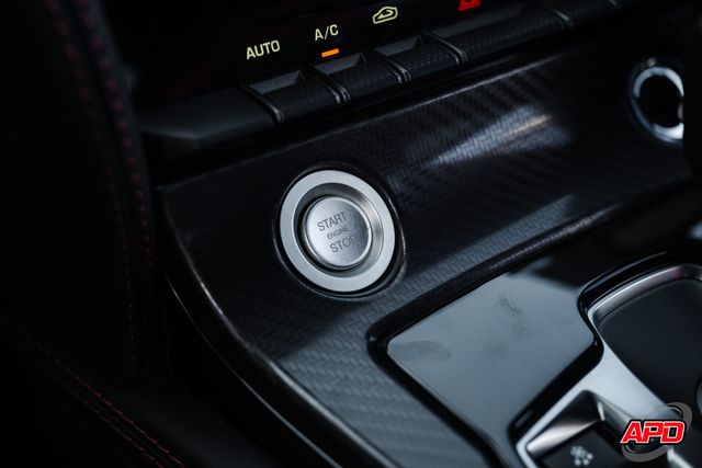 2016 Jaguar F-TYPE R 2016 Jaguar F-TYPE R