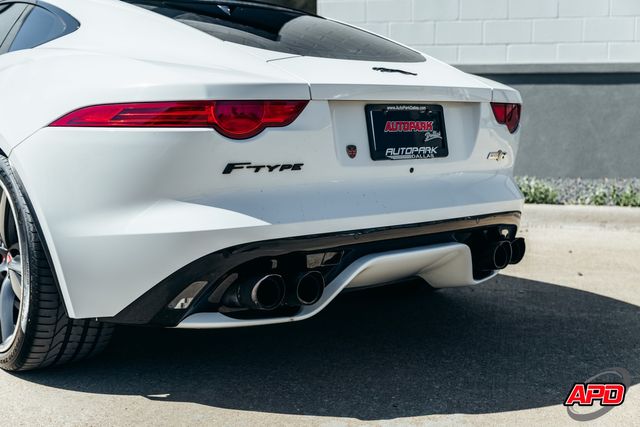 2016 Jaguar F-TYPE R 2016 Jaguar F-TYPE R