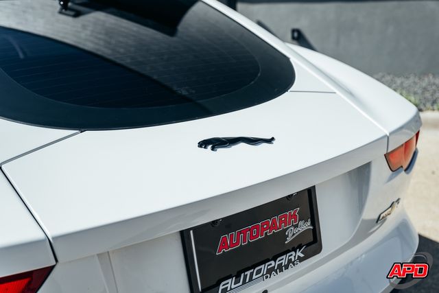 2016 Jaguar F-TYPE R