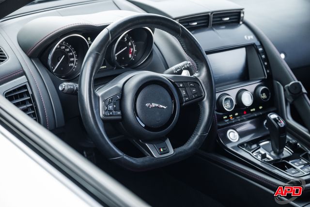 2016 Jaguar F-TYPE R