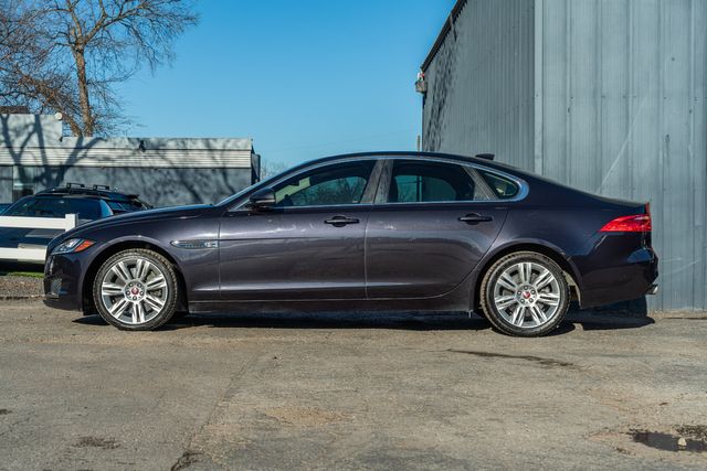 2016 Jaguar XF 35t Premium / TEXAS OWNED / LOADED W/ LUXURY | Austin, TX | Rocky Mountain Truck Stop Austin