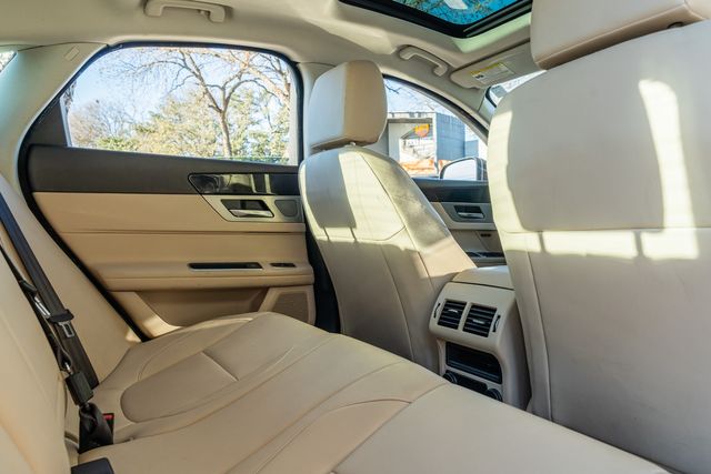 2016 Jaguar XF 35t Premium / TEXAS OWNED / LOADED W/ LUXURY | Austin, TX | Rocky Mountain Truck Stop Austin 2016 Jaguar XF 35t Premium / TEXAS OWNED / LOADED W/ LUXURY | Austin, TX | Rocky Mountain Truck Stop Austin