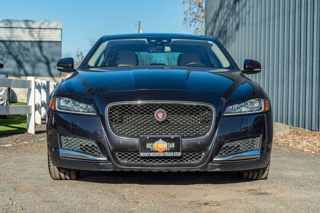 2016 Jaguar XF 35t Premium / TEXAS OWNED / LOADED W/ LUXURY | Austin, TX | Rocky Mountain Truck Stop Austin 2016 Jaguar XF 35t Premium / TEXAS OWNED / LOADED W/ LUXURY | Austin, TX | Rocky Mountain Truck Stop Austin