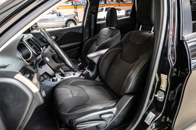 2016 Jeep Cherokee Latitude 2016 Jeep Cherokee Latitude