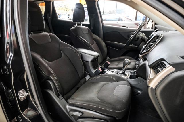 2016 Jeep Cherokee Latitude 2016 Jeep Cherokee Latitude