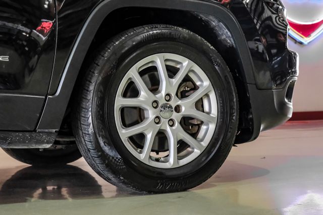 2016 Jeep Cherokee Latitude 2016 Jeep Cherokee Latitude