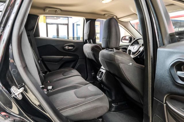 2016 Jeep Cherokee Latitude | Addison, TX | Mr Car Guys