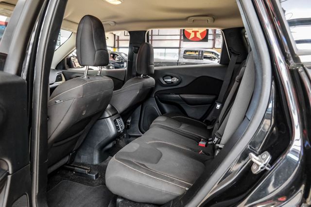 2016 Jeep Cherokee Latitude | Addison, TX | Mr Car Guys