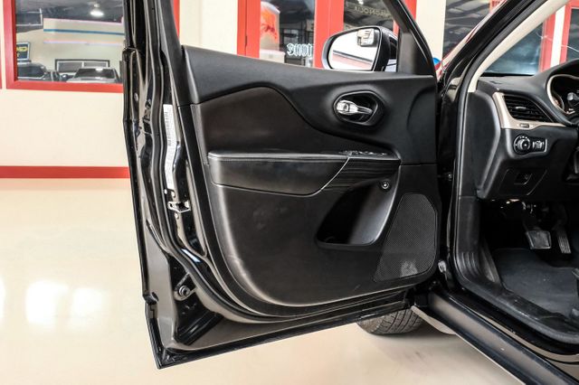 2016 Jeep Cherokee Latitude | Addison, TX | Mr Car Guys