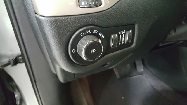 2016 Jeep Cherokee Latitude | Carrollton, TX | Legend Motorcars of Carrollton