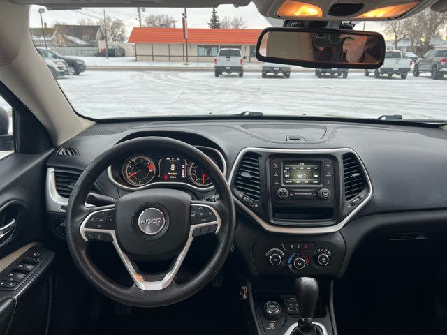 2016 Jeep Cherokee Sport ONLY 46,000 Miles | Dickinson, ND | Heiser Motors