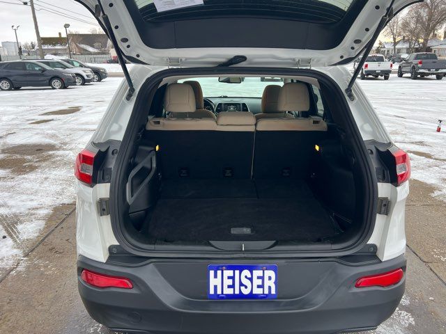 2016 Jeep Cherokee Sport ONLY 46,000 Miles | Dickinson, ND | Heiser Motors