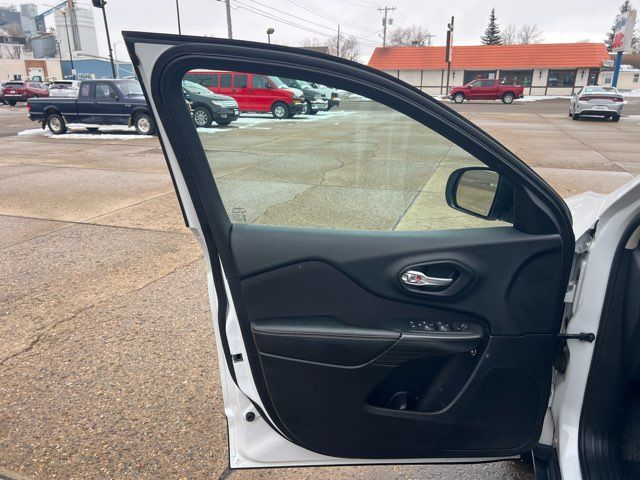 2016 Jeep Cherokee Sport 39,000 Miles | Dickinson, ND | Heiser Motors 2016 Jeep Cherokee Sport 39,000 Miles | Dickinson, ND | Heiser Motors