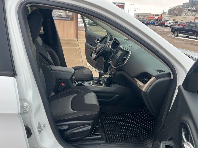 2016 Jeep Cherokee Sport 39,000 Miles | Dickinson, ND | Heiser Motors 2016 Jeep Cherokee Sport 39,000 Miles | Dickinson, ND | Heiser Motors